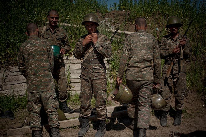 soldiers-in-karabakh-border