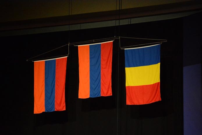 weightlifting-flags-of-Armenia