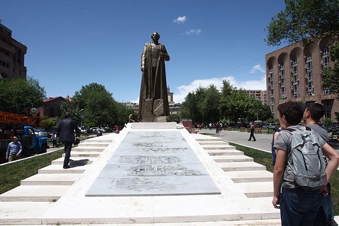 Garegin-Nzhdeh-monument-yerevan