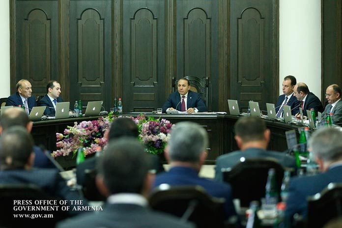 Hovik-Abrahamyan-governement-session