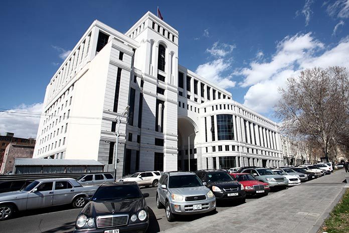 armenia-new-government-building-cars