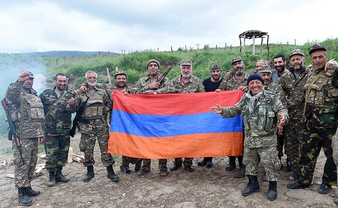 volonteers-in-frontline-karabakh